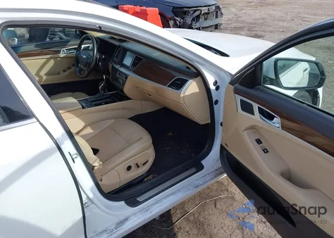 2015 Hyundai Genesis 3.8 z USA, uszkodzony, nr VIN KMHGN4JE6FU031820